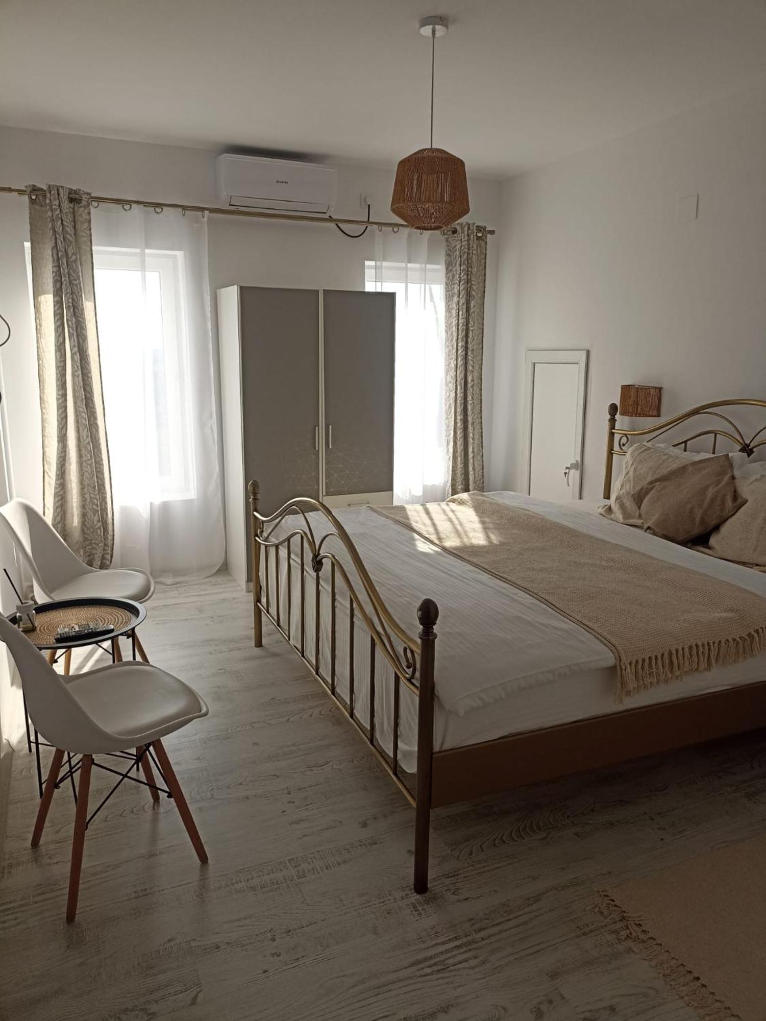 Tina Guest House Basarabi Eksteriør billede